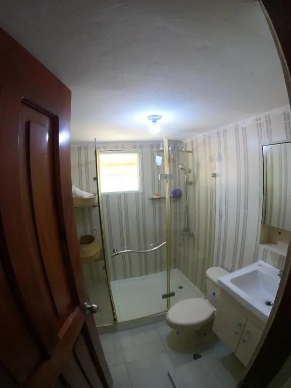 Hospedaje Villa Valencia En Los Patos 0*,