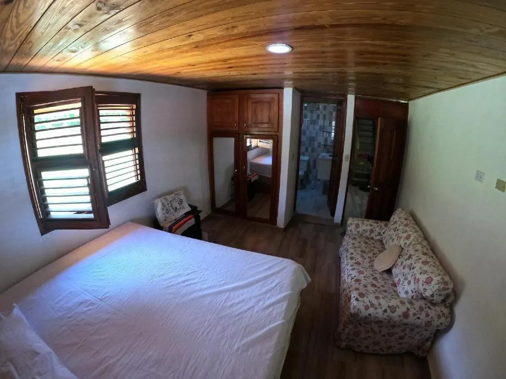Hospedaje Villa Valencia En Los Patos