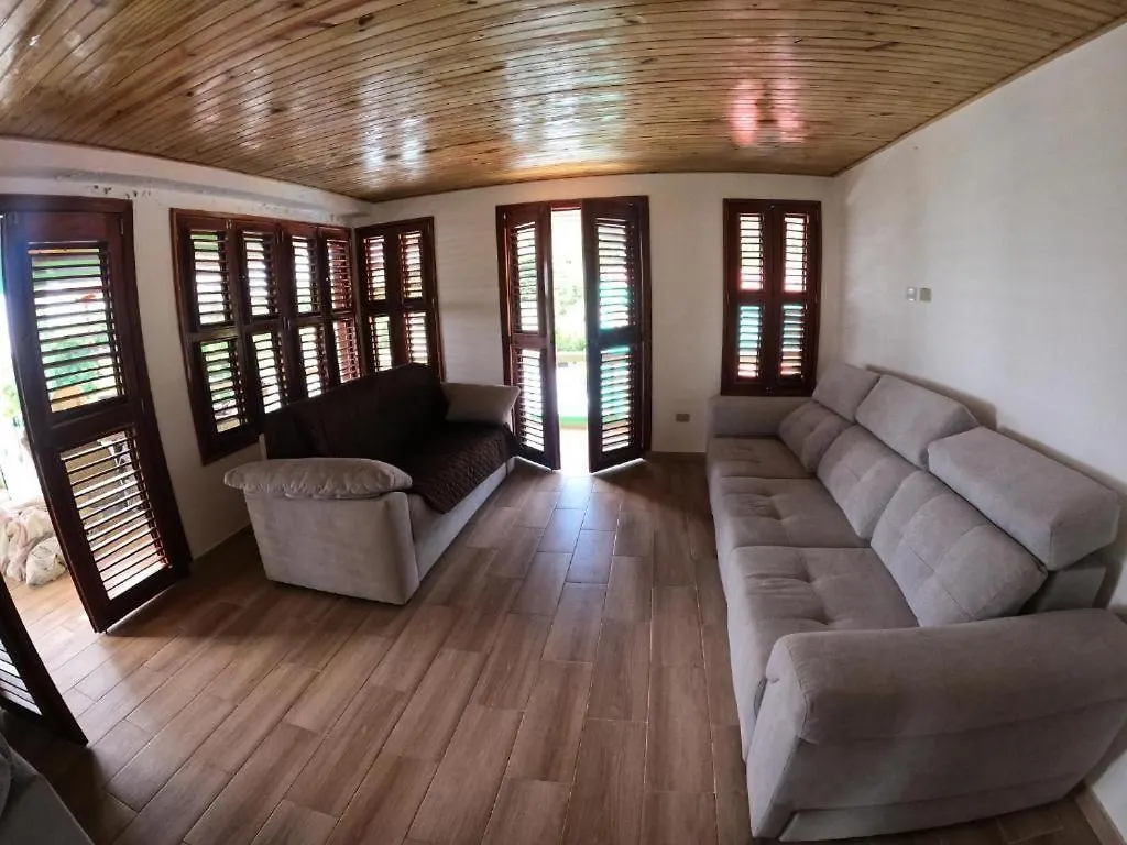 Hospedaje Villa Valencia En Los Patos Dominican Republic