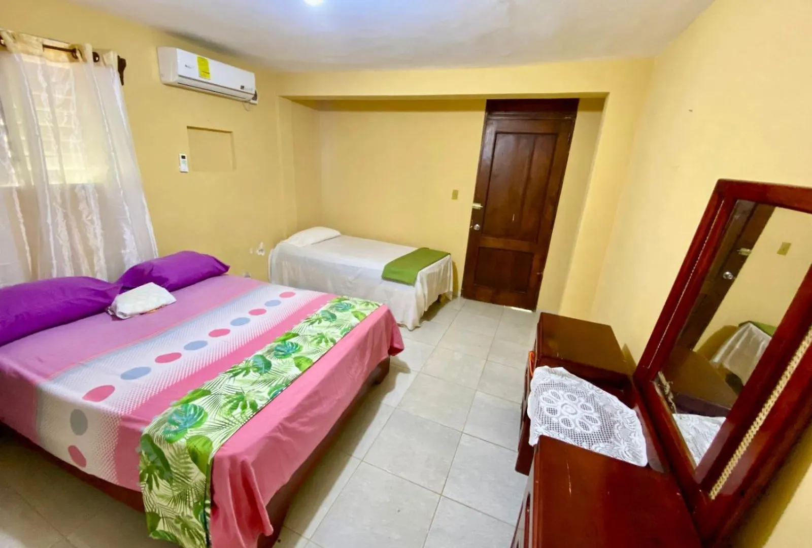 Hospedaje Villa Valencia En Los Patos Apartmán