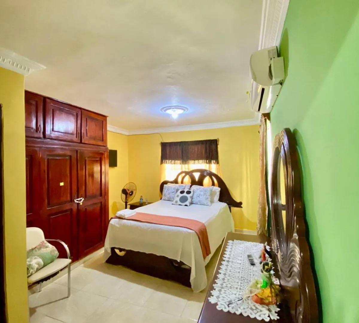 Hospedaje Villa Valencia En Los Patos Apartmán